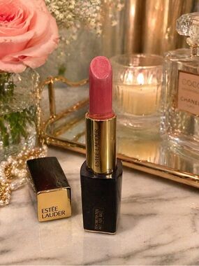 💄✨ Estée Lauder Pure Color Envy Hi-Lustre Lipstick – #221 Pink Parfait ✨💄